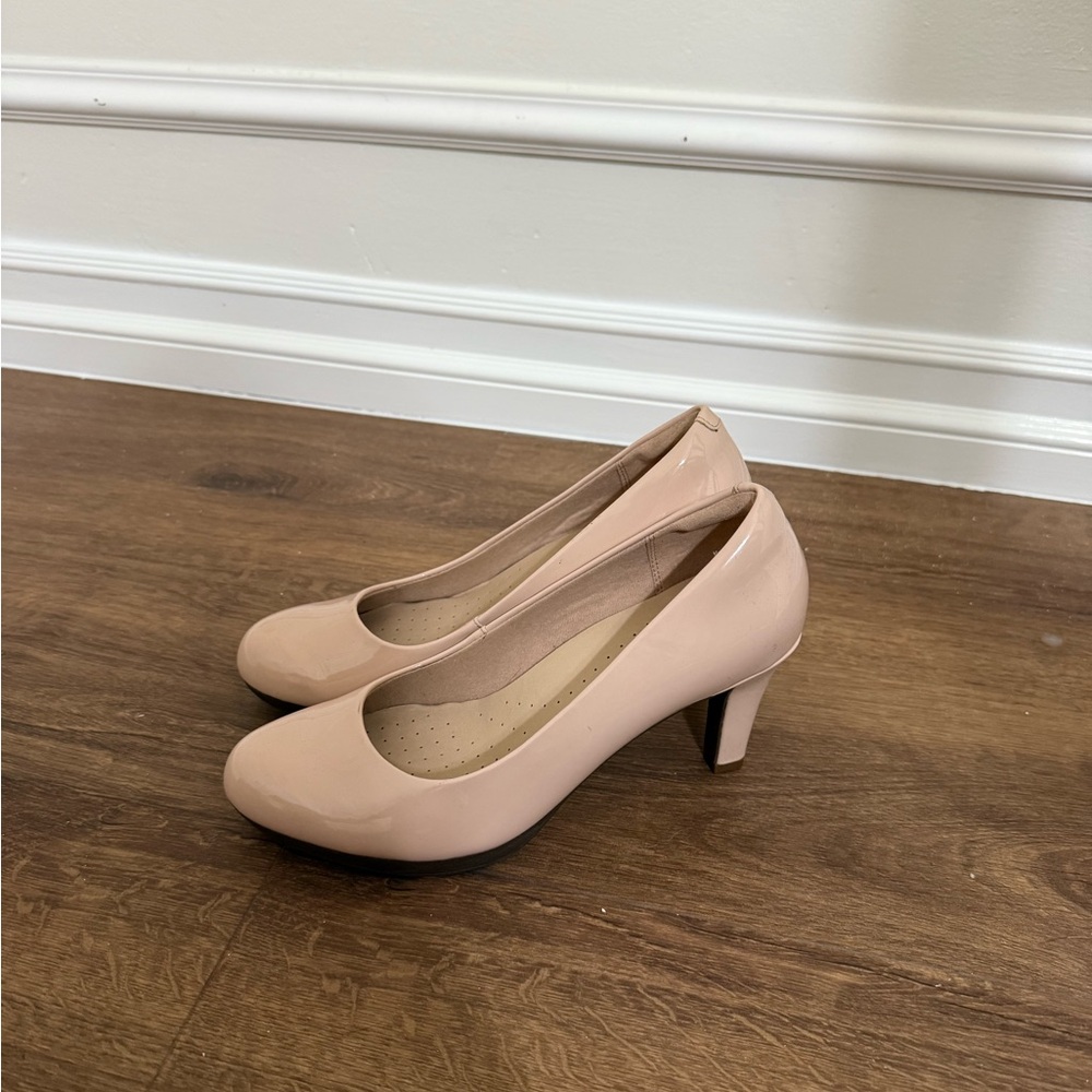 Clarks Nude Heels